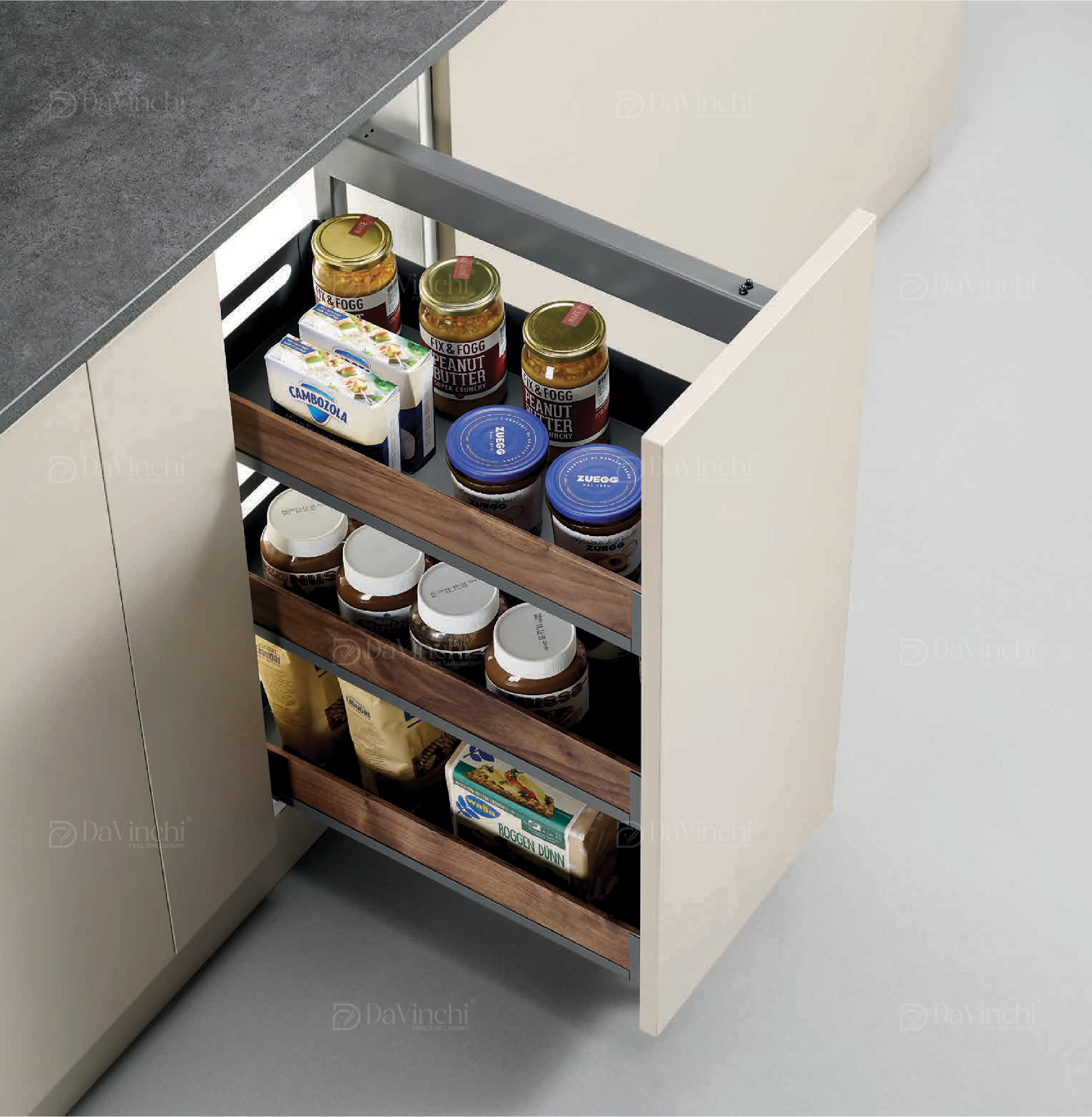 Royal-Bottle-Pullout