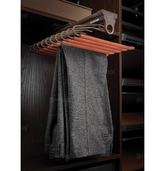 Top-Mounted-V-Pant-Rack